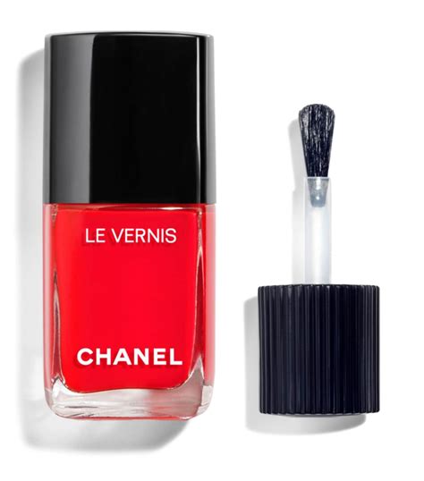 chanel vernis phenix|Chanel le vernis nail color.